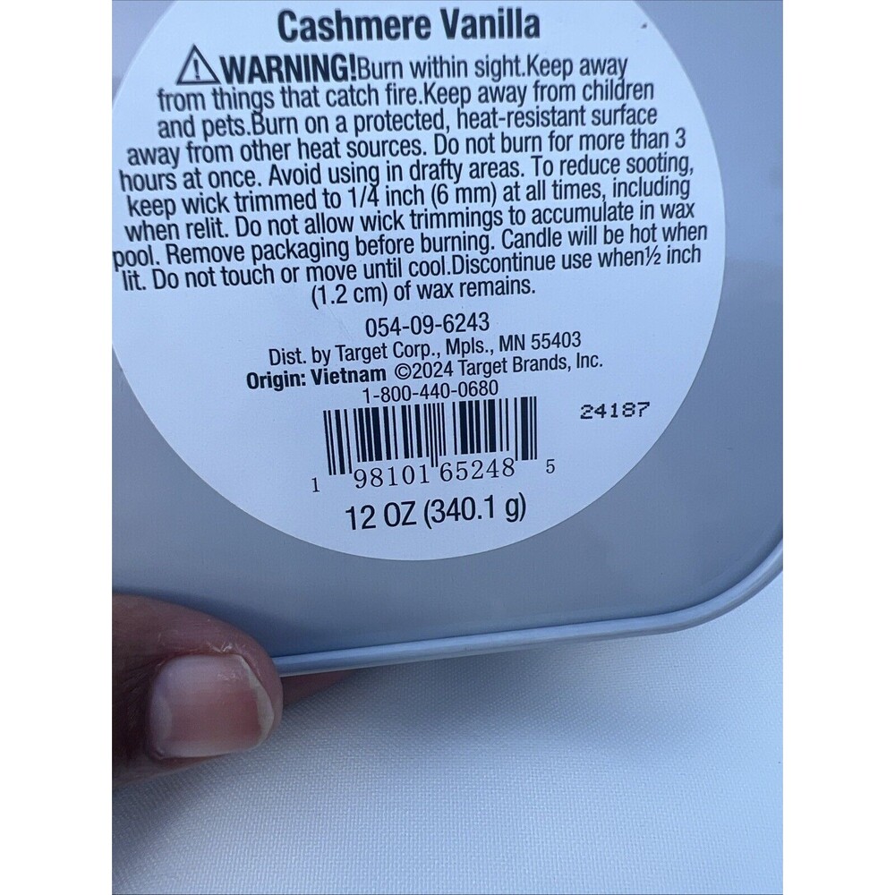 Threshold 3 wick lidded metal tin Candle cashmere vanilla 12 oz - Picture 4 of 4